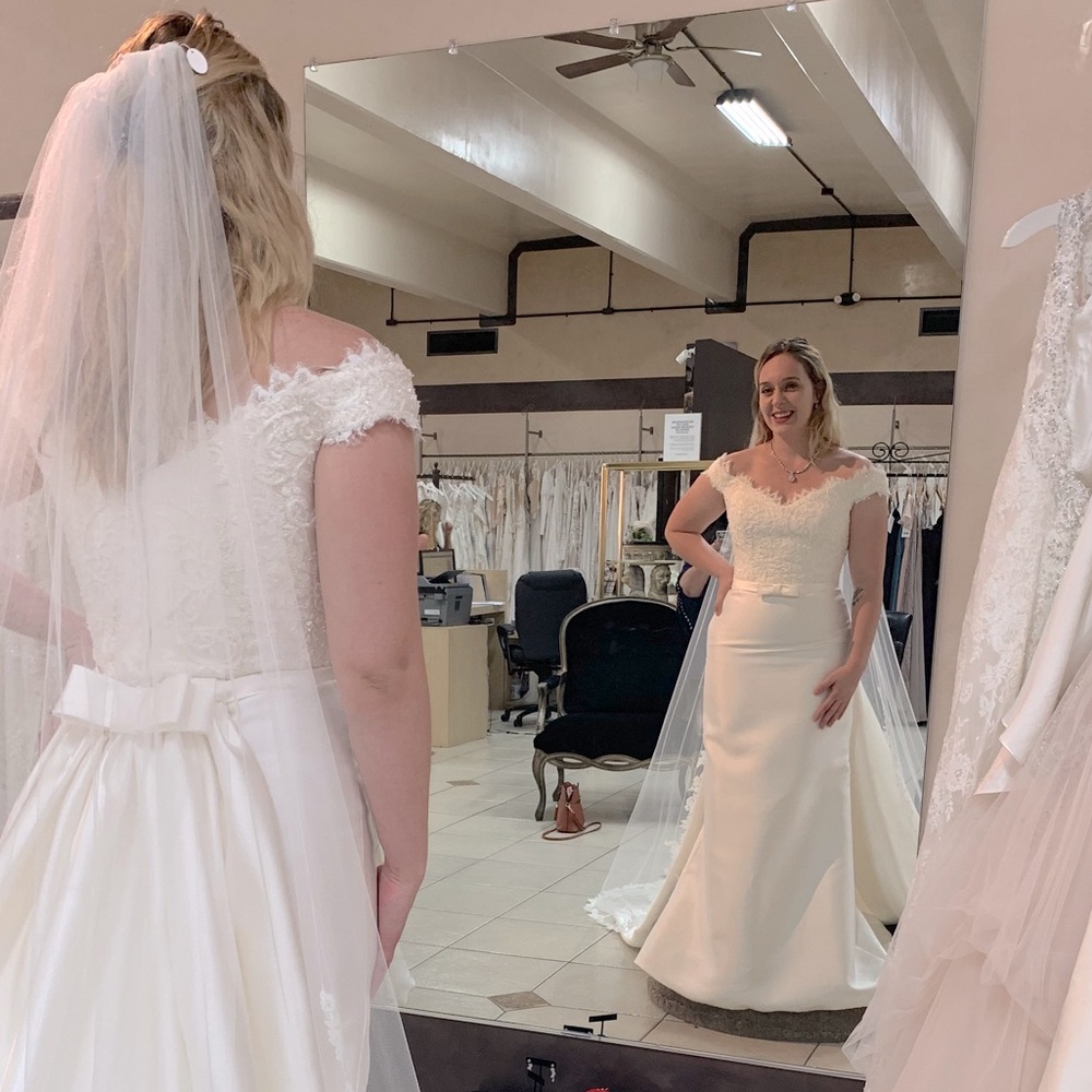 Brand new A-line wedding dress, never been worn, no alterations